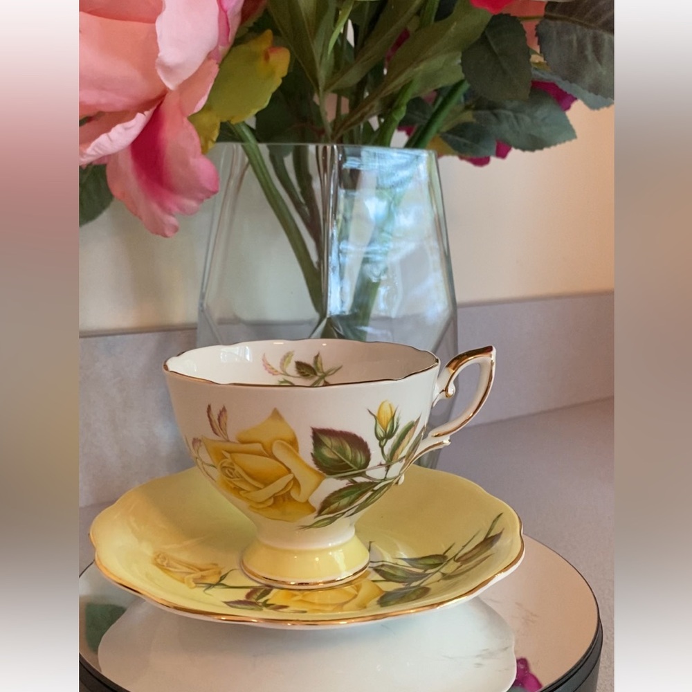 Royal Standard "Sunset" Vintage Tea Cup & Saucer